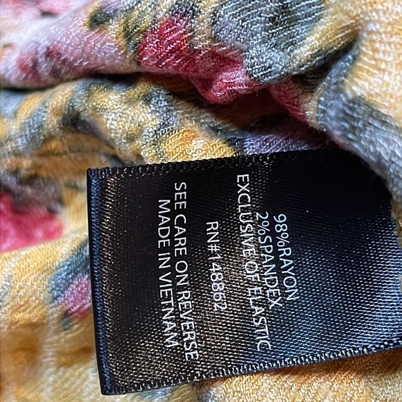 Torrid Top Women's Blouse‎ Mustard Rose Floral Print Smocked 3/4 Sleeve 2X - Picture 5 of 5